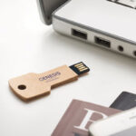Memòria USB paper clau detall per a regal d'empresa